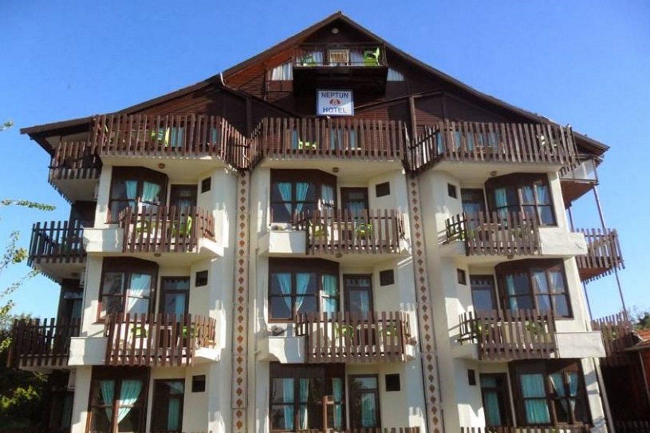 Neptun Hotel Side Exterior foto