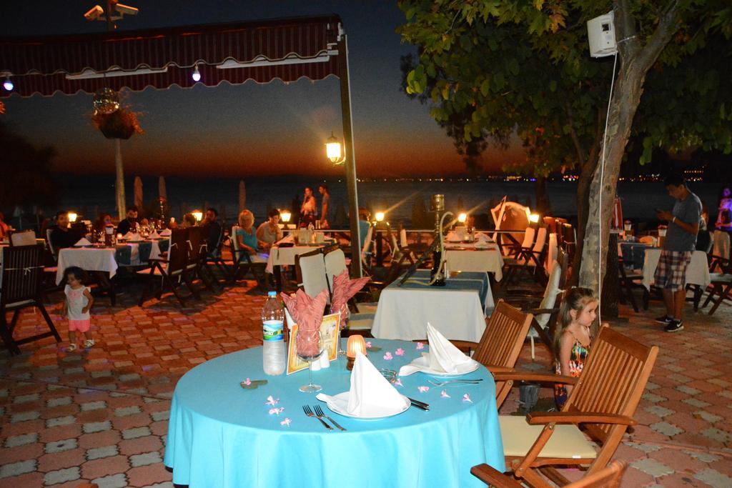 Neptun Hotel Side Exterior foto