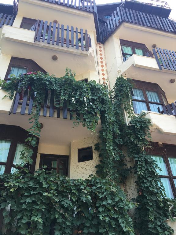 Neptun Hotel Side Exterior foto