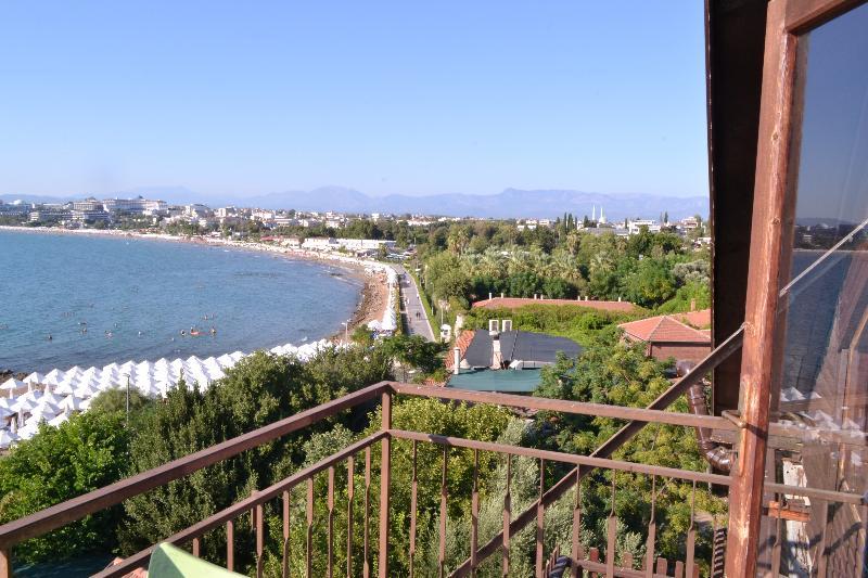 Neptun Hotel Side Exterior foto