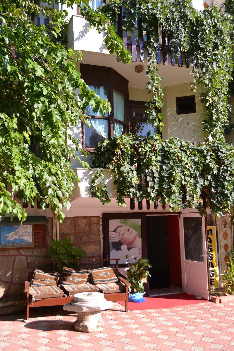 Neptun Hotel Side Exterior foto